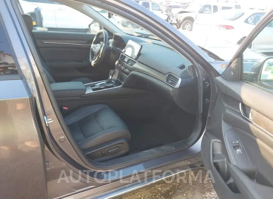 HONDA ACCORD 2019 vin 1HGCV1F55KA068123 from auto auction Iaai