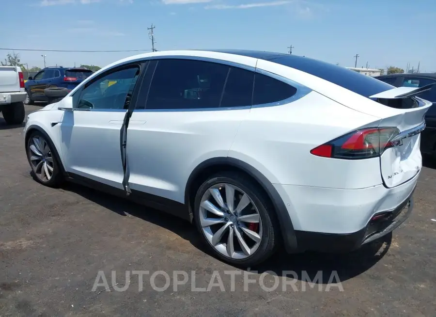 TESLA MODEL X 2018 vin 5YJXCBE43JF086937 from auto auction Iaai