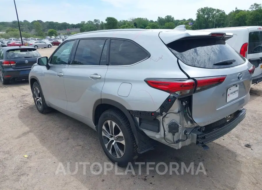 TOYOTA HIGHLANDER 2022 vin 5TDGBRCH8NS548833 from auto auction Iaai