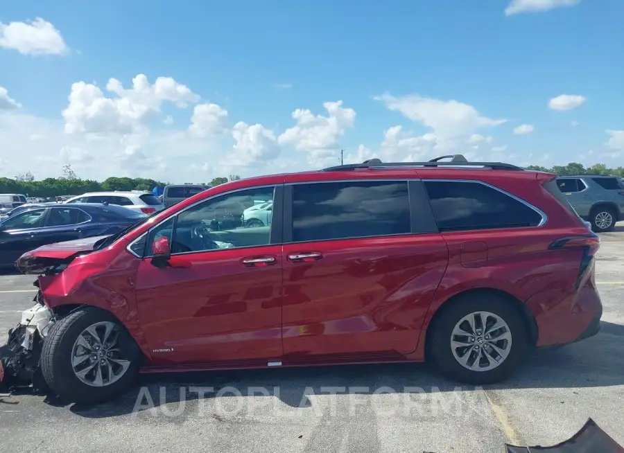 TOYOTA SIENNA 2021 vin 5TDJSKFC6MS024298 from auto auction Iaai