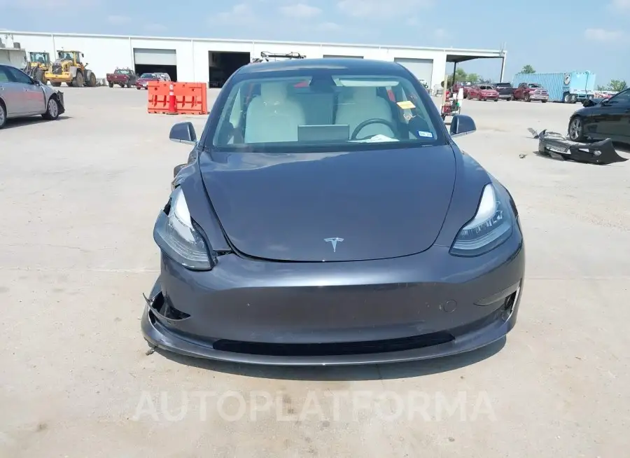 TESLA MODEL 3 2019 vin 5YJ3E1EB8KF421693 from auto auction Iaai