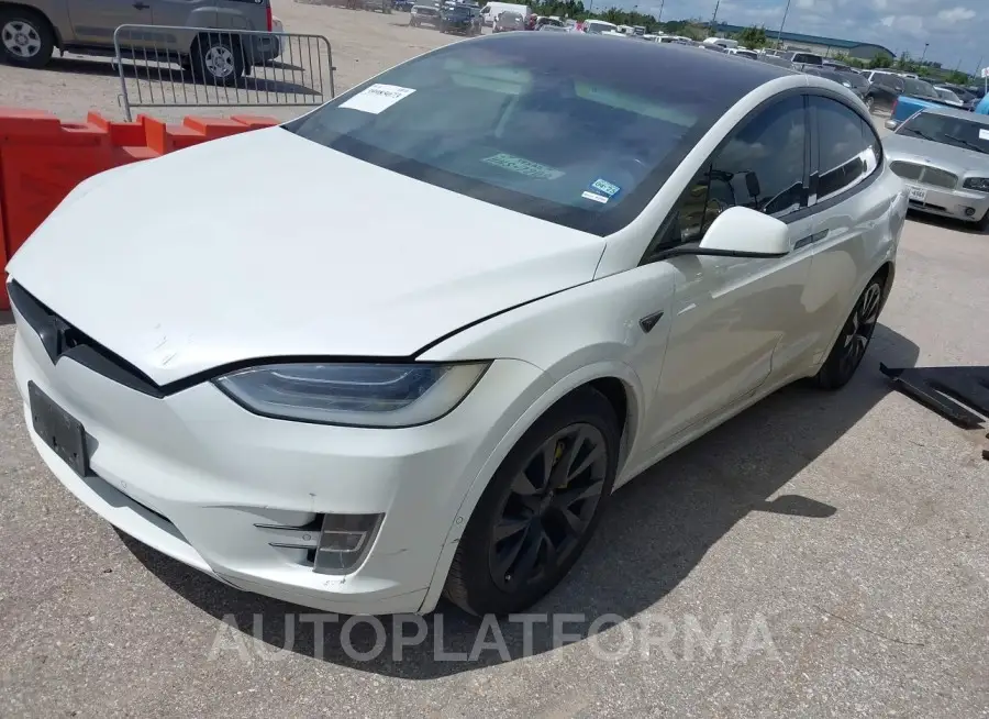 TESLA MODEL X 2016 vin 5YJXCAE2XGF003439 from auto auction Iaai