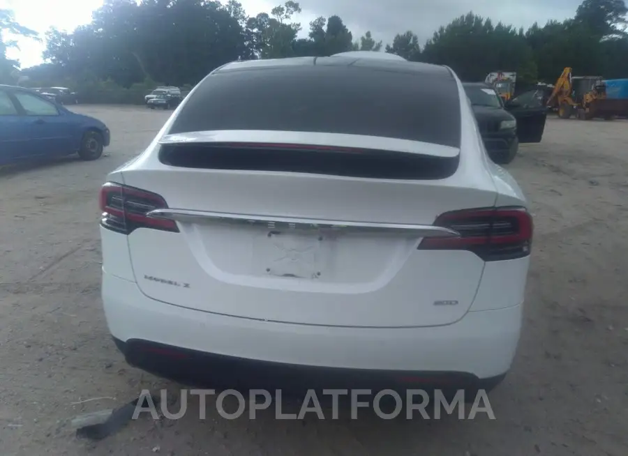 TESLA MODEL X 2016 vin 5YJXCBE23GF004499 from auto auction Iaai