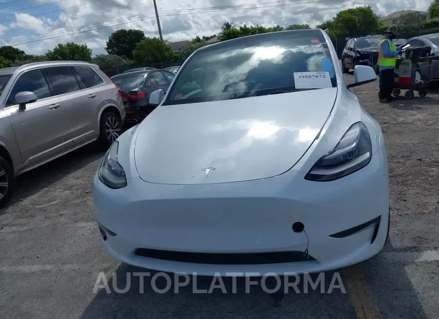 TESLA MODEL Y 2021 vin 5YJYGDED8MF109539 from auto auction Iaai