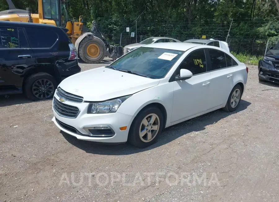 CHEVROLET CRUZE 2015 vin 1G1PC5SB8F7272810 from auto auction Iaai