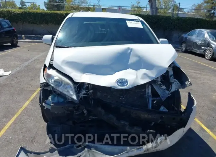 TOYOTA SIENNA 2015 vin 5TDKK3DC8FS596523 from auto auction Iaai