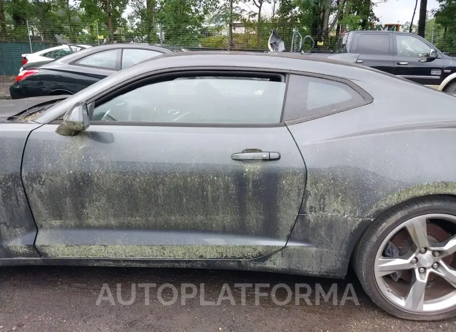 CHEVROLET CAMARO 2017 vin 1G1FF1R76H0206846 from auto auction Iaai