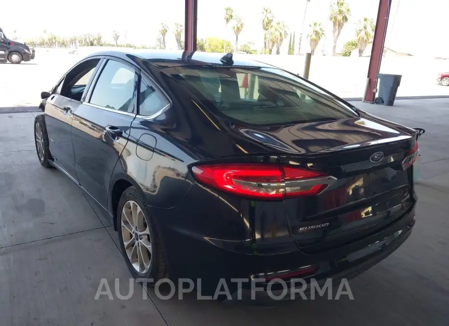 FORD FUSION HYBRID 2019 vin 3FA6P0LU9KR256585 from auto auction Iaai