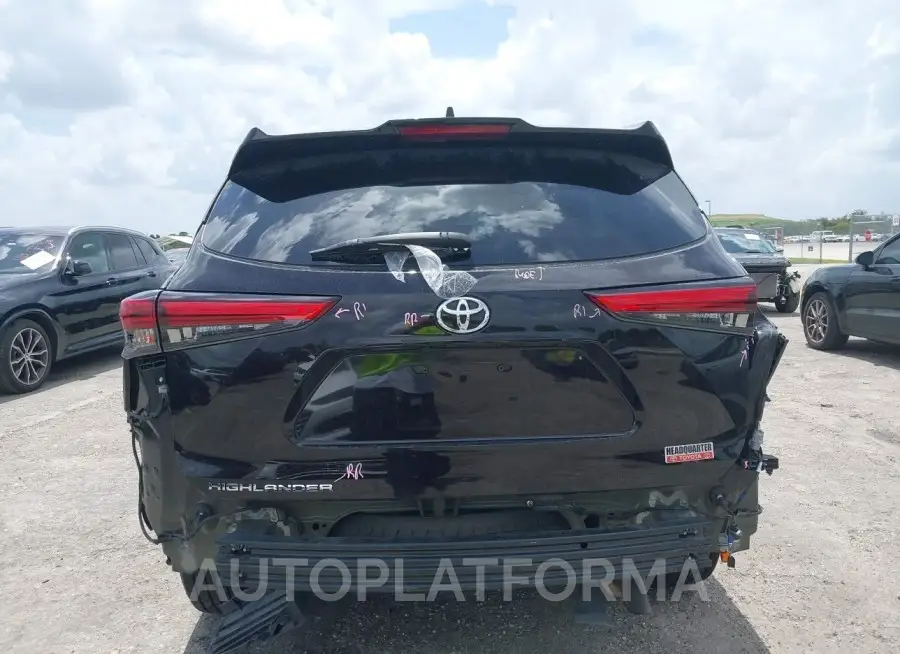 TOYOTA HIGHLANDER 2021 vin 5TDCZRAH9MS056341 from auto auction Iaai