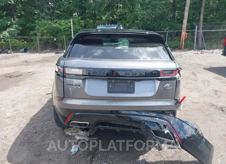 LAND ROVER RANGE ROVER VELAR 2018 vin SALYM2RV4JA744237 from auto auction Iaai