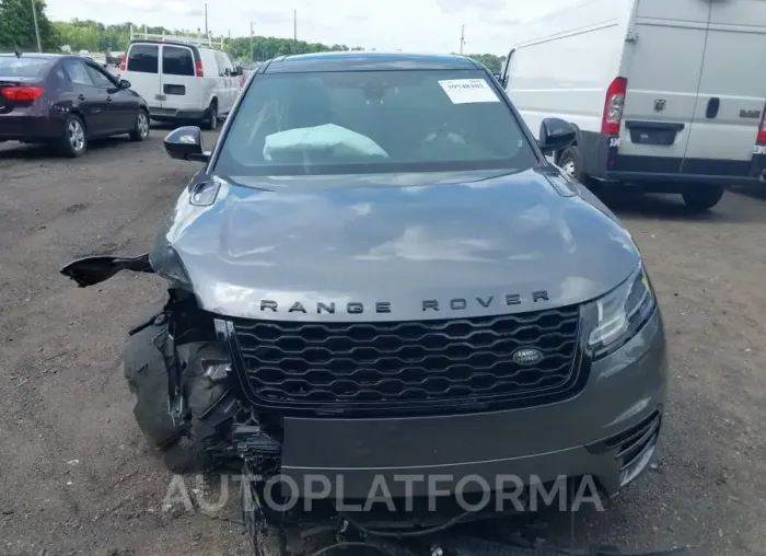 LAND ROVER RANGE ROVER VELAR 2018 vin SALYM2RV4JA744237 from auto auction Iaai