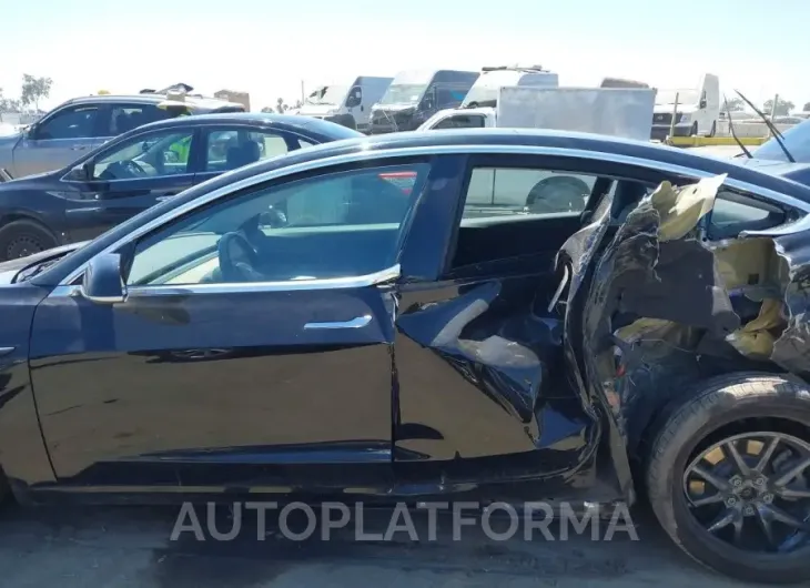 TESLA MODEL 3 2018 vin 5YJ3E1EAXJF172951 from auto auction Iaai