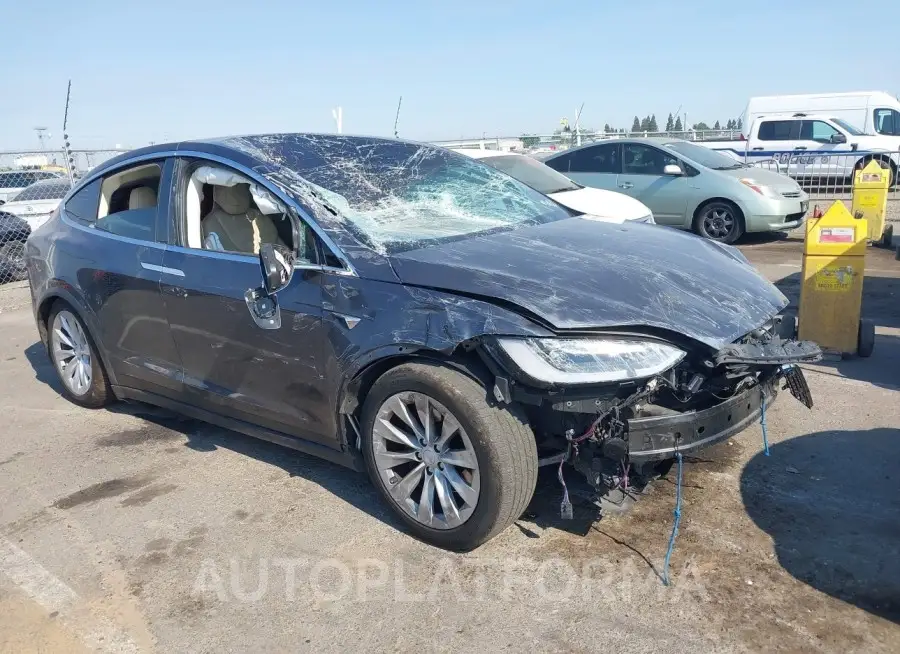 TESLA MODEL X 2017 vin 5YJXCBE27HF046028 from auto auction Iaai