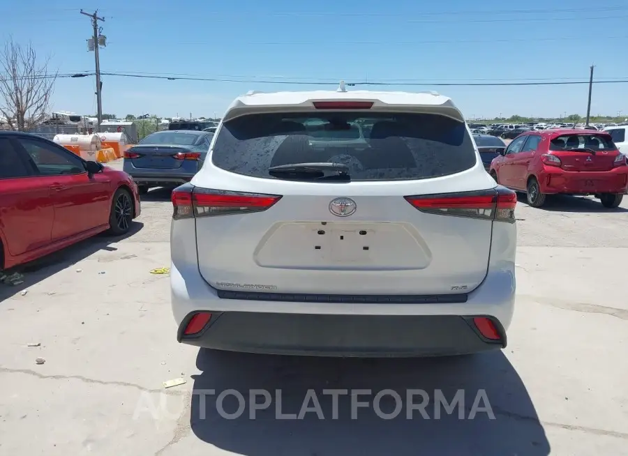 TOYOTA HIGHLANDER 2022 vin 5TDGZRAH5NS552806 from auto auction Iaai