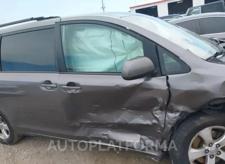 TOYOTA SIENNA 2017 vin 5TDKZ3DC4HS871934 from auto auction Iaai