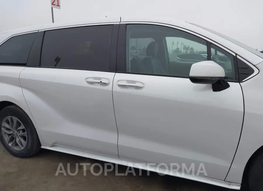 TOYOTA SIENNA 2022 vin 5TDYSKFC7NS060937 from auto auction Iaai