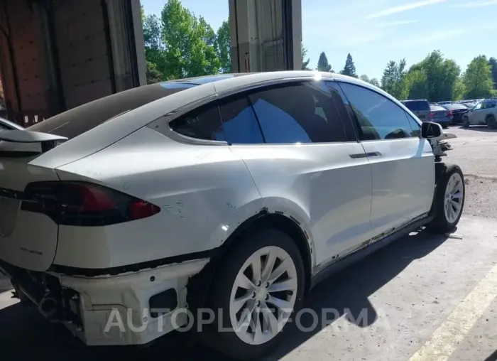 TESLA MODEL X 2020 vin 5YJXCDE21LF304273 from auto auction Iaai