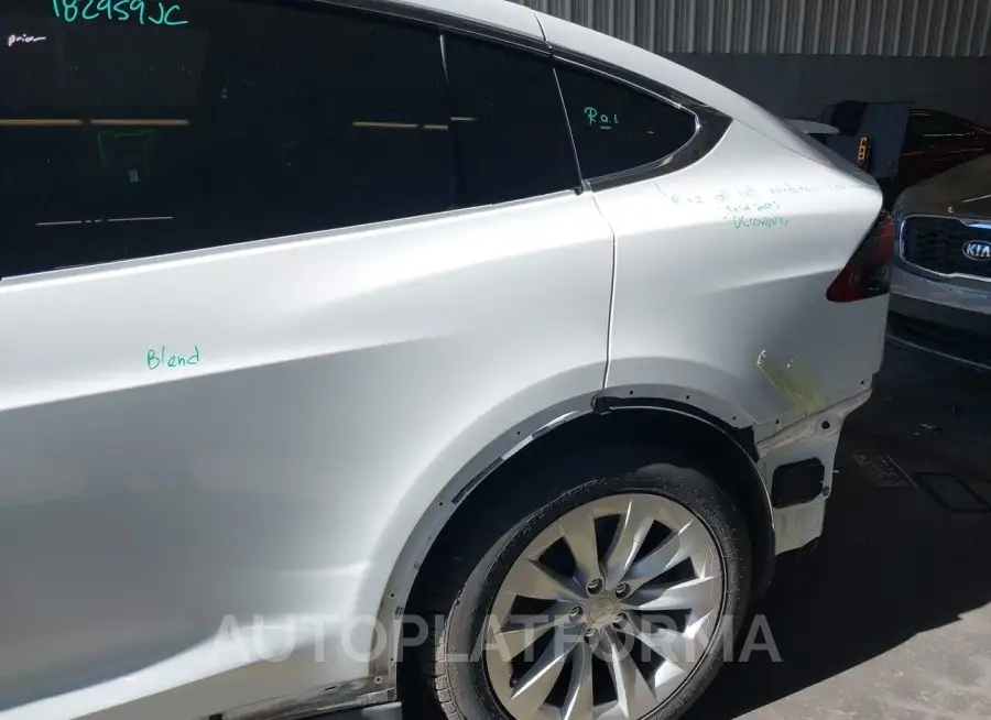 TESLA MODEL X 2020 vin 5YJXCDE21LF304273 from auto auction Iaai