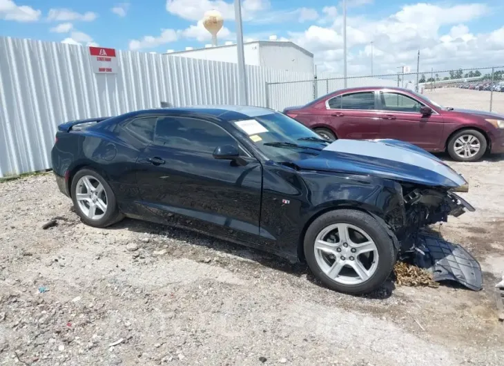 CHEVROLET CAMARO 2018 vin 1G1FB1RS5J0184800 from auto auction Iaai