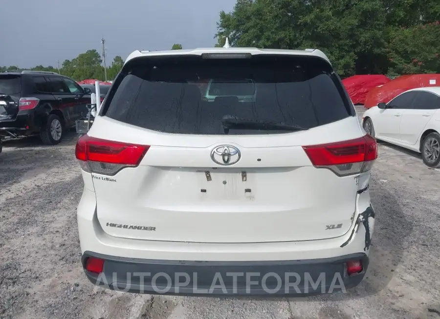 TOYOTA HIGHLANDER 2018 vin 5TDKZRFH1JS528502 from auto auction Iaai