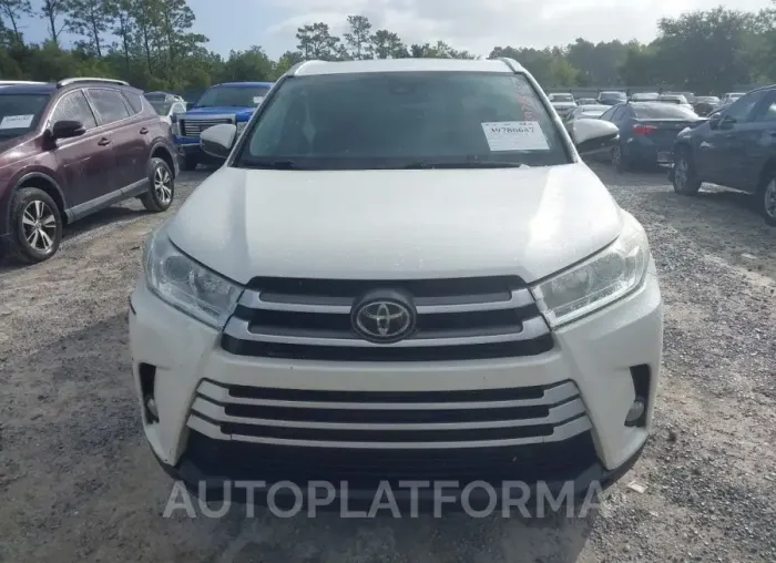 TOYOTA HIGHLANDER 2018 vin 5TDKZRFH1JS528502 from auto auction Iaai