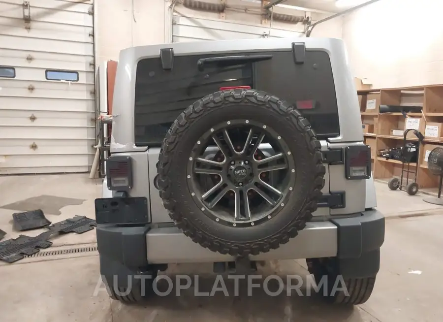 JEEP WRANGLER JK UNLIMITED 2018 vin 1C4BJWEG9JL851180 from auto auction Iaai