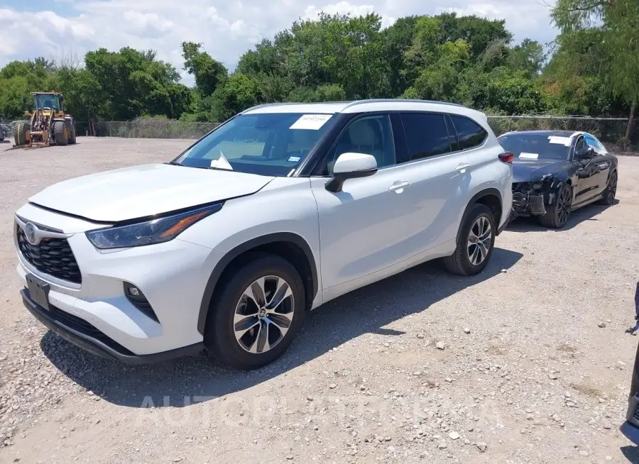 TOYOTA HIGHLANDER 2022 vin 5TDGARAH9NS513384 from auto auction Iaai