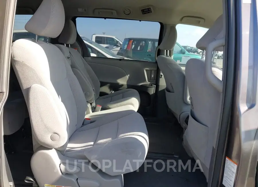 TOYOTA SIENNA 2019 vin 5TDKZ3DCXKS003928 from auto auction Iaai