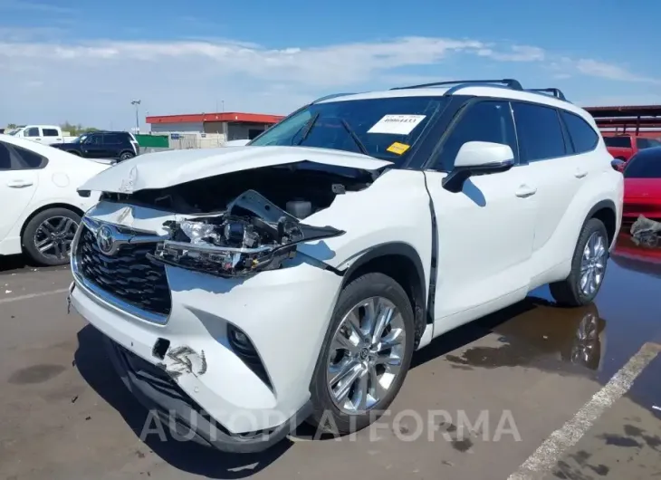 TOYOTA HIGHLANDER 2022 vin 5TDYZRAH3NS108957 from auto auction Iaai