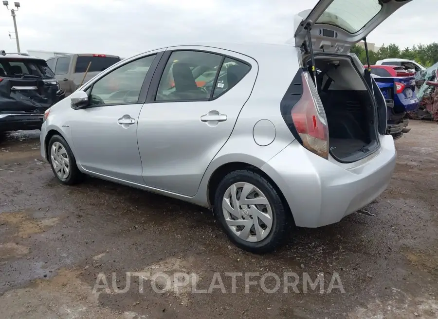 TOYOTA Prius c 2015 vin JTDKDTB32F1582272 from auto auction Iaai