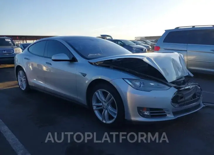 TESLA MODEL S 2015 vin 5YJSA1E19FF111413 from auto auction Iaai