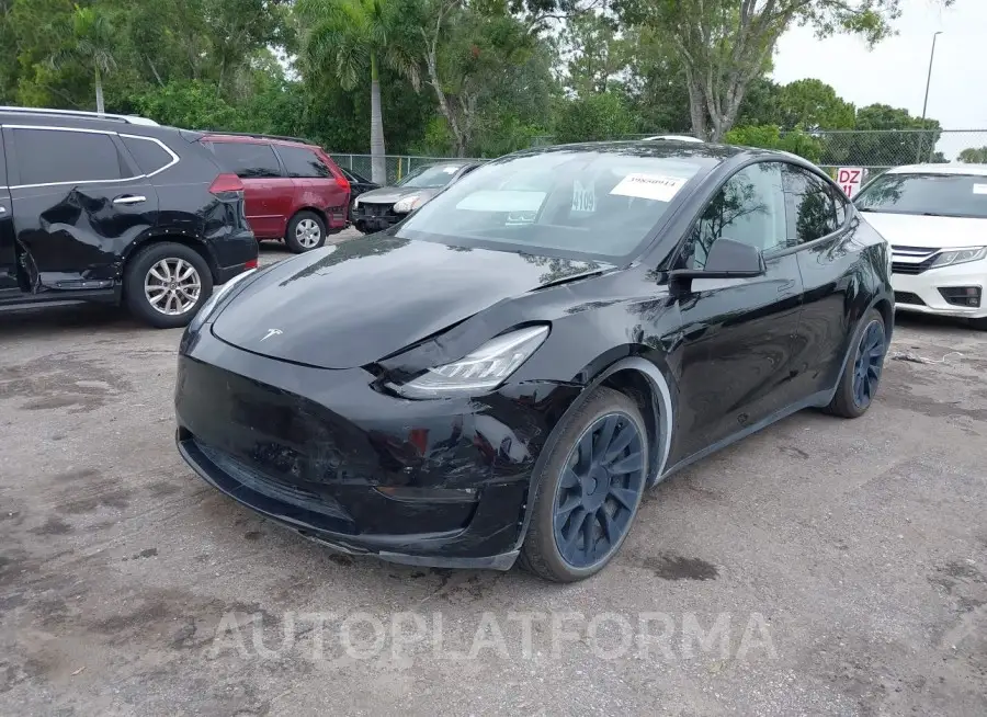 TESLA MODEL Y 2021 vin 5YJYGAEE9MF112117 from auto auction Iaai