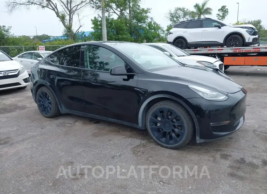 TESLA MODEL Y 2021 vin 5YJYGAEE9MF112117 from auto auction Iaai