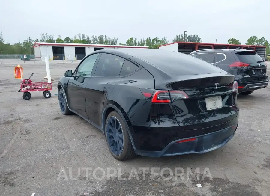 TESLA MODEL Y 2021 vin 5YJYGAEE9MF112117 from auto auction Iaai