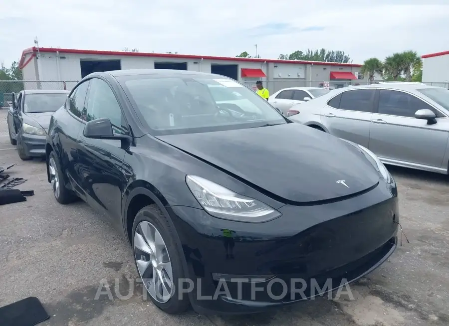 TESLA MODEL Y 2023 vin 7SAYGDEE5PA107728 from auto auction Iaai