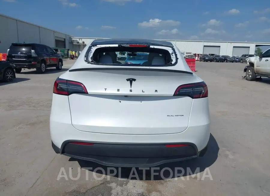 TESLA MODEL Y 2023 vin 7SAYGDEE5PA147002 from auto auction Iaai