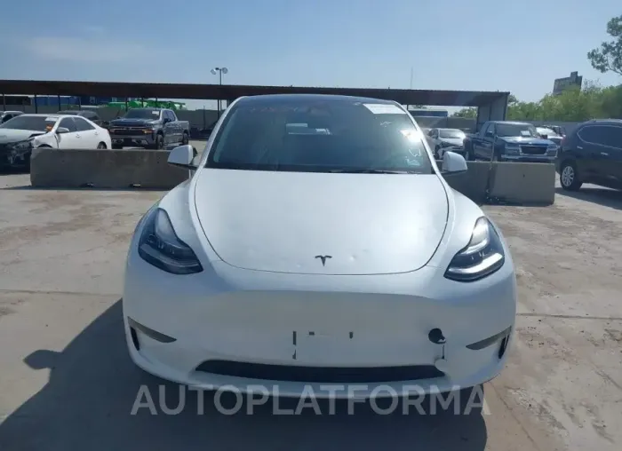 TESLA MODEL Y 2023 vin 7SAYGDEE5PA147002 from auto auction Iaai