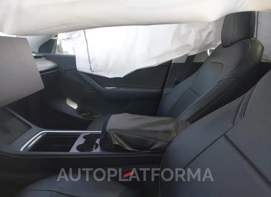 TESLA MODEL Y 2022 vin 7SAYGDEEXNF380499 from auto auction Iaai