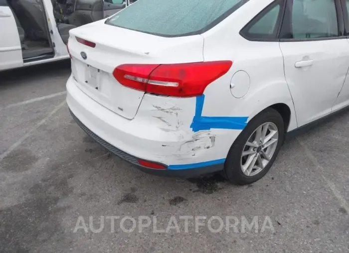 FORD FOCUS 2015 vin 1FADP3F23FL233438 from auto auction Iaai