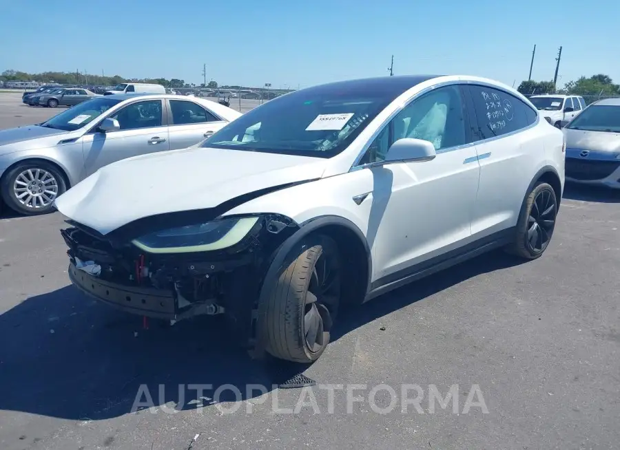 TESLA MODEL X 2018 vin 5YJXCDE42JF103948 from auto auction Iaai