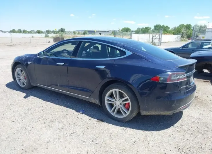 TESLA MODEL S 2015 vin 5YJSA1H4XFF084910 from auto auction Iaai