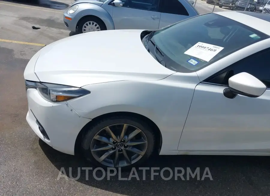 MAZDA MAZDA3 2018 vin 3MZBN1M38JM225105 from auto auction Iaai