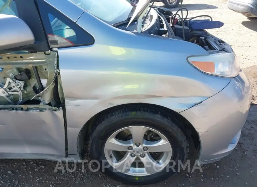 TOYOTA SIENNA 2017 vin 5TDKZ3DC0HS874703 from auto auction Iaai