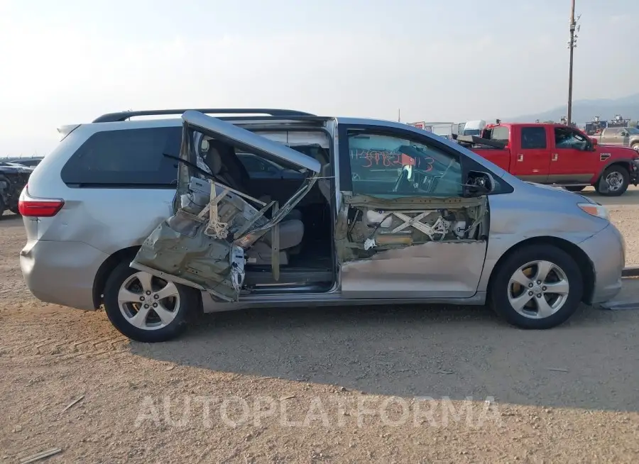 TOYOTA SIENNA 2017 vin 5TDKZ3DC0HS874703 from auto auction Iaai