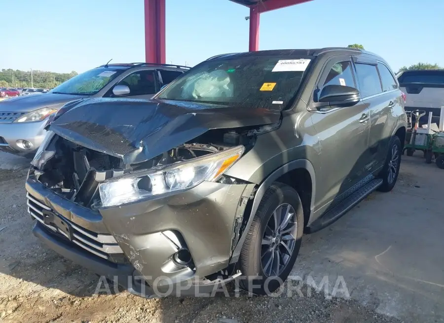 TOYOTA HIGHLANDER 2018 vin 5TDKZRFH3JS250458 from auto auction Iaai