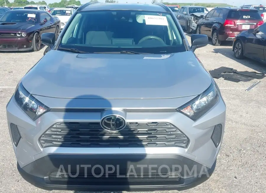 TOYOTA RAV4 2019 vin JTMH1RFV8KD040555 from auto auction Iaai