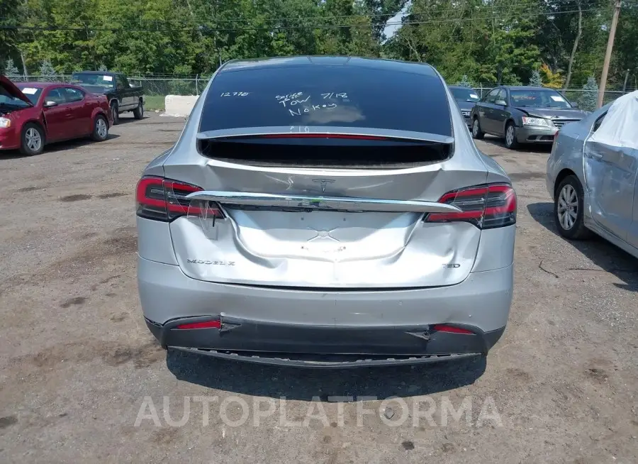 TESLA MODEL X 2017 vin 5YJXCDE23HF067843 from auto auction Iaai