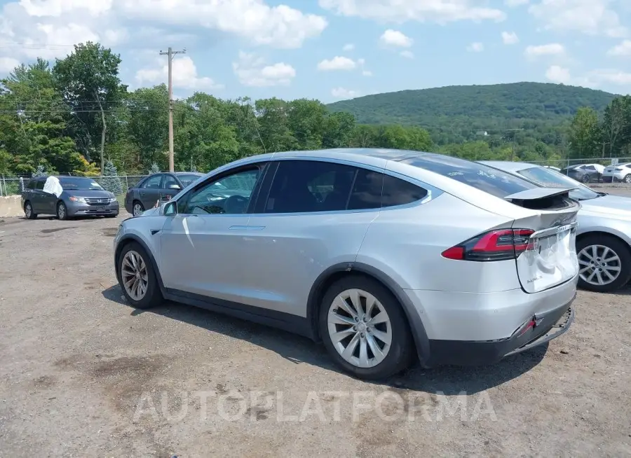 TESLA MODEL X 2017 vin 5YJXCDE23HF067843 from auto auction Iaai