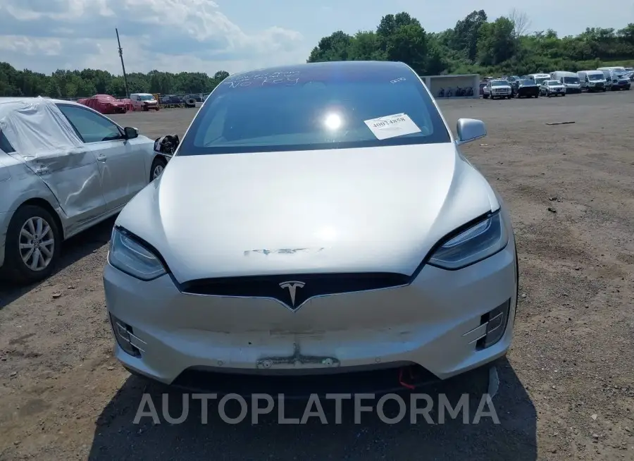 TESLA MODEL X 2017 vin 5YJXCDE23HF067843 from auto auction Iaai