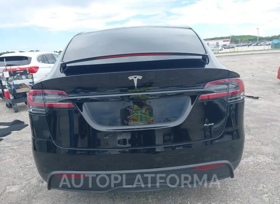 TESLA MODEL X 2022 vin 7SAXCBE69NF330021 from auto auction Iaai